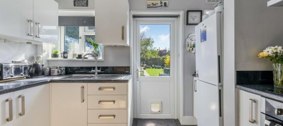 3 Schlafzimmer Haus in Feltham, United Kingdom, Nr. 9789 3