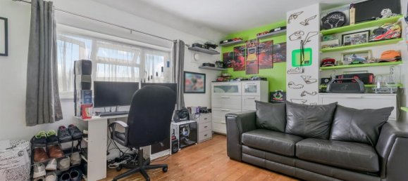 3 Schlafzimmer Haus in Feltham, United Kingdom, Nr. 9789 8