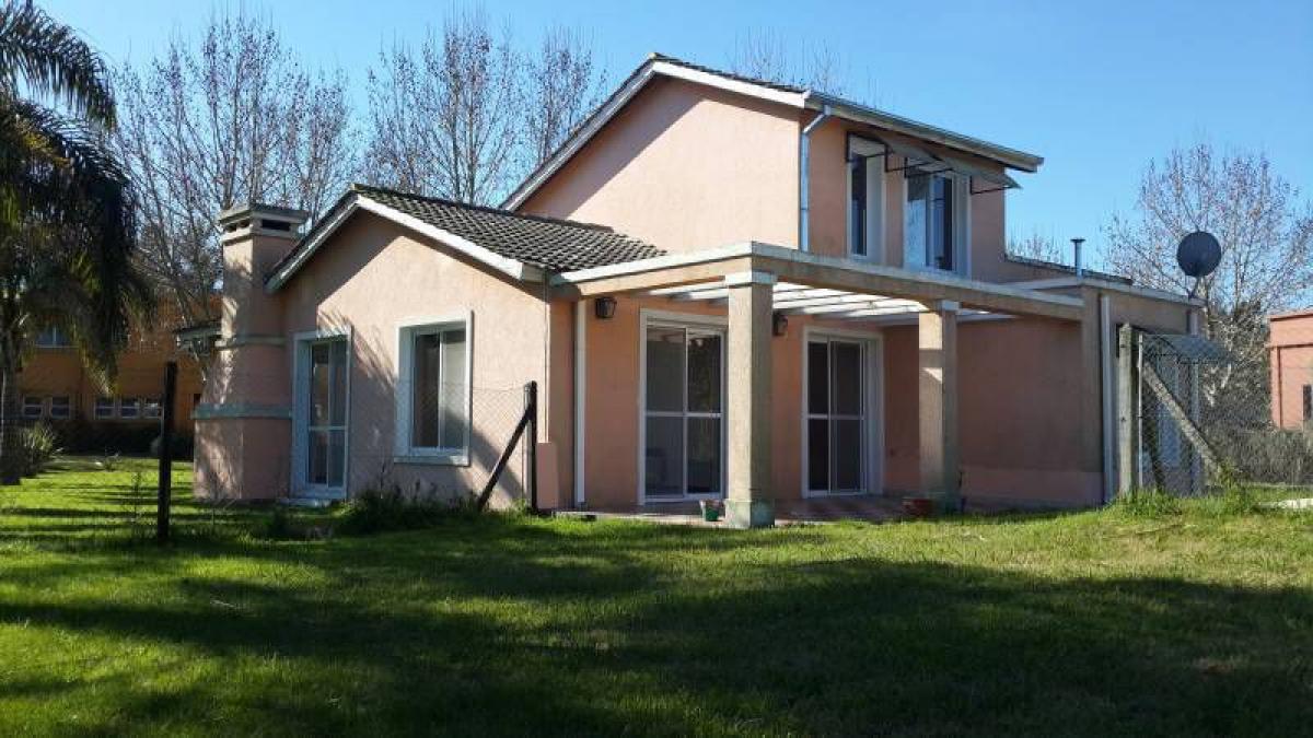 3 bedrooms House in Tigre, Argentina No. 64898