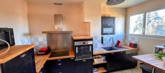 3 chambres Maison à Ussel, France No. 105285 2