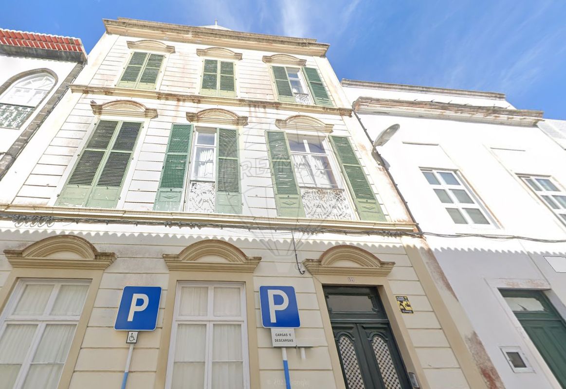 4 غرف نوم منزل في Ponta Delgada, Portugal رقم 49224