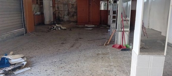 85m² Commercial property in Sassari, Italy No. 372508 4