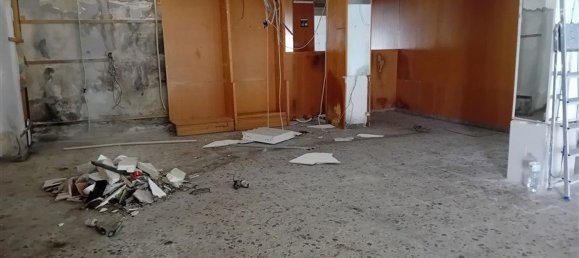 85m² Commercial property in Sassari, Italy No. 372508 5