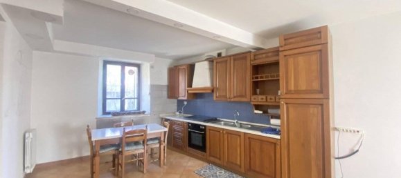 3غرفة فيلا في Ivrea, Italy رقم 38768 5