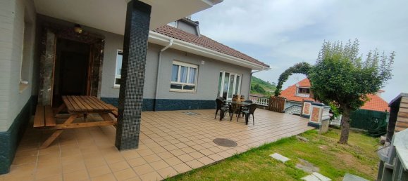 5 bedrooms House in Asturias, Spain No. 147524 8