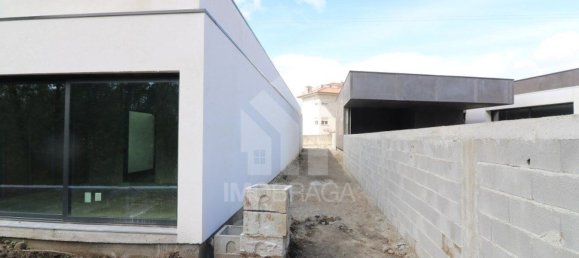 3 bedrooms House in Soutelo, Portugal No. 182651 13