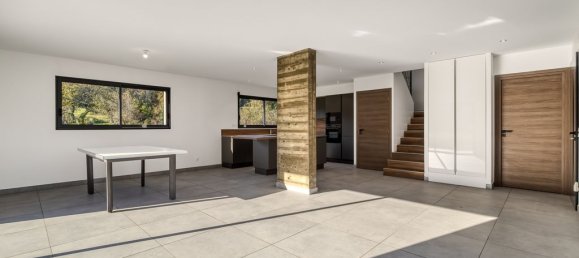 4 bedrooms House in Vimines, France No. 201789 8