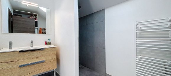 4 bedrooms House in Vimines, France No. 201789 13