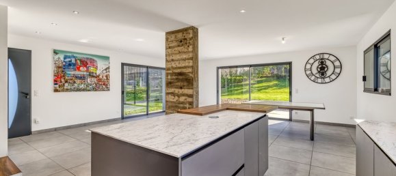 4 bedrooms House in Vimines, France No. 201789 7