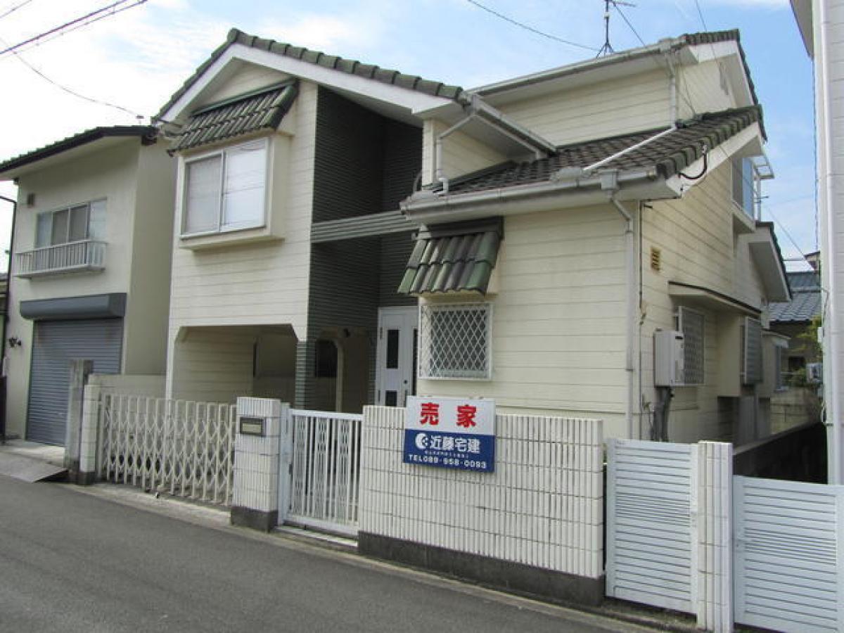 4 bedrooms House in Ehime, Japan No. 2803