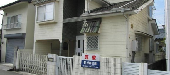 4 bedrooms House in Ehime, Japan No. 2803 2