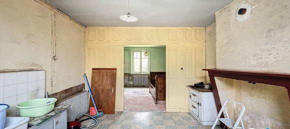 3 bedrooms House in Cravant, France No. 88419 2