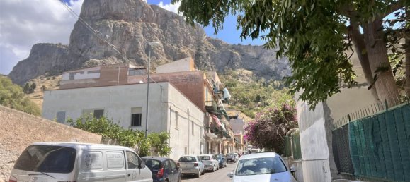 3 Schlafzimmer Wohnung in Palermo, Italy, Nr. 349361 17