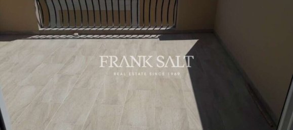 3 bedrooms Penthouse in Ghajnsielem, Malta No. 5601 9