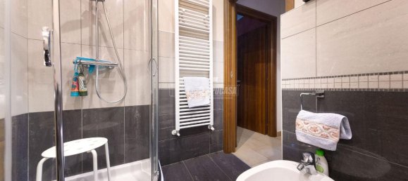 4 rooms Apartment in Parma, Italy No. 238982 17