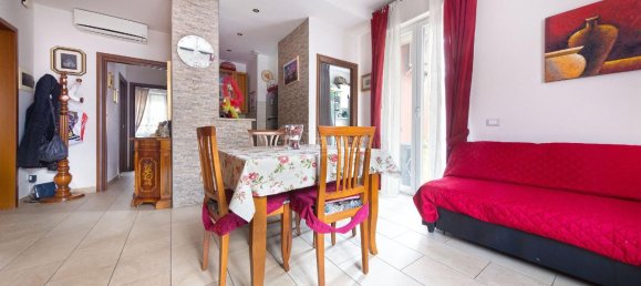 4 rooms Apartment in Parma, Italy No. 238982 6