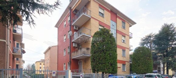 4 rooms Apartment in Parma, Italy No. 238982 19