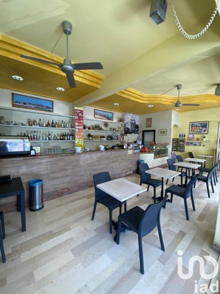 Propiedad comercial de 1 habitación en Fano, Italy No. 277983