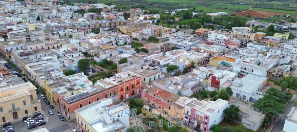 10 bedrooms Building in Parabita, Italy No. 60351 3