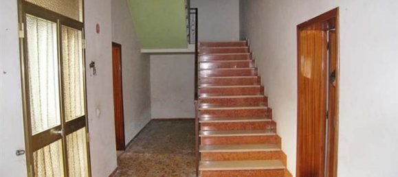6 rooms House in Montepulciano, Italy No. 59274 8