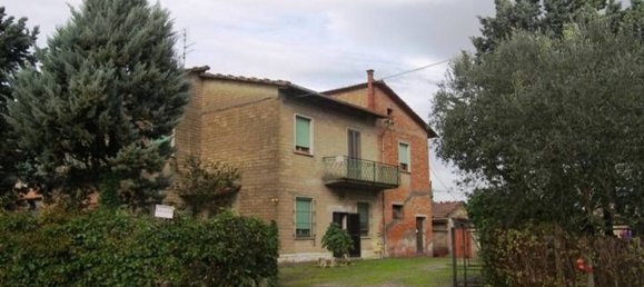 6 rooms House in Montepulciano, Italy No. 59274 4