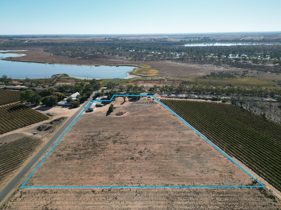Grundstück in Waikerie, Australia 22220m², Nr. 611