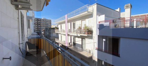 4 rooms Apartment in Modugno, Italy No. 18912 32