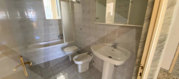 4 rooms Apartment in Modugno, Italy No. 18912 33