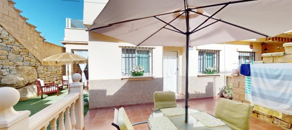 4 bedrooms Townhouse in Almayate Bajo, Spain No. 51984 9