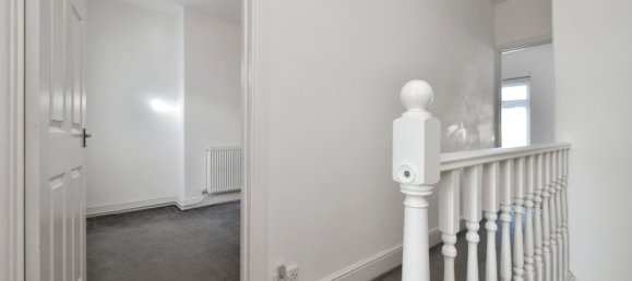 Casa de 3 dormitorios en Neath, United Kingdom No. 2155 20