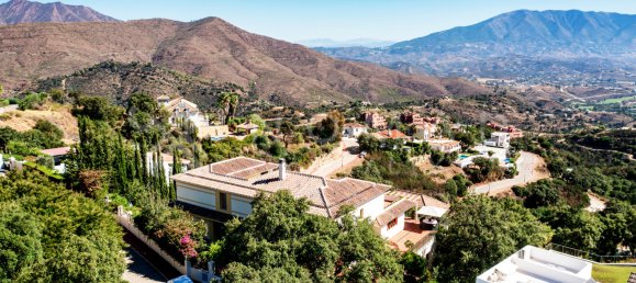 5 chambres Villa à Marbella, Spain No. 36907 2