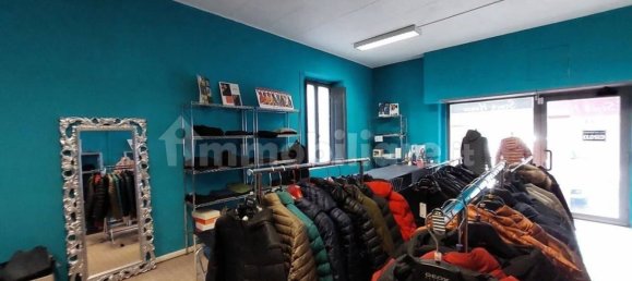 2-Zimmer Gewerbliche Immobilie in Arezzo, Italy, Nr. 213944 3