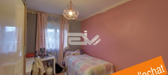 4 bedrooms House in Fismes, France No. 69066 7