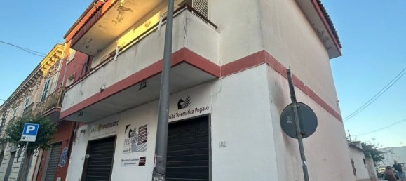 5 Schlafzimmer Haus in Mondragone, Italy, Nr. 312393 2