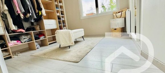 2 chambres Appartement à Persan, France No. 358704 4