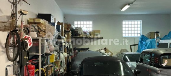 125m² Garage in Bologna, Italy No. 330957 3