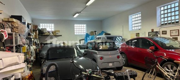 125m² Garage in Bologna, Italy No. 330957 6