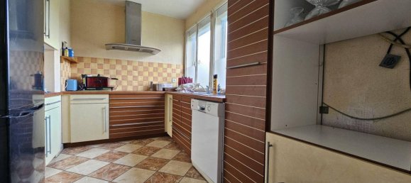 3 bedrooms House in Laon, France No. 221872 9