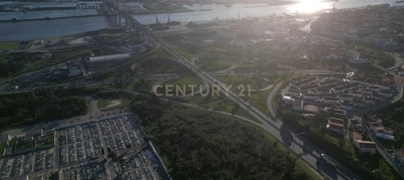 21340m² Land in Figueira da Foz, Portugal No. 133172 3