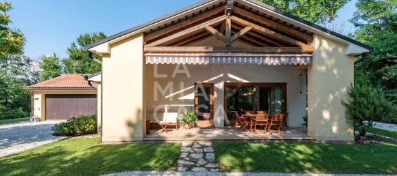 2 bedrooms Villa in Refrontolo, Italy No. 103074 6