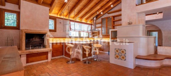 2 bedrooms Villa in Refrontolo, Italy No. 103074 3