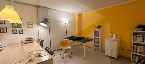 1 room Commercial property in Bari, Italy No. 29142 11