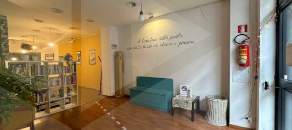 1 room Commercial property in Bari, Italy No. 29142 4