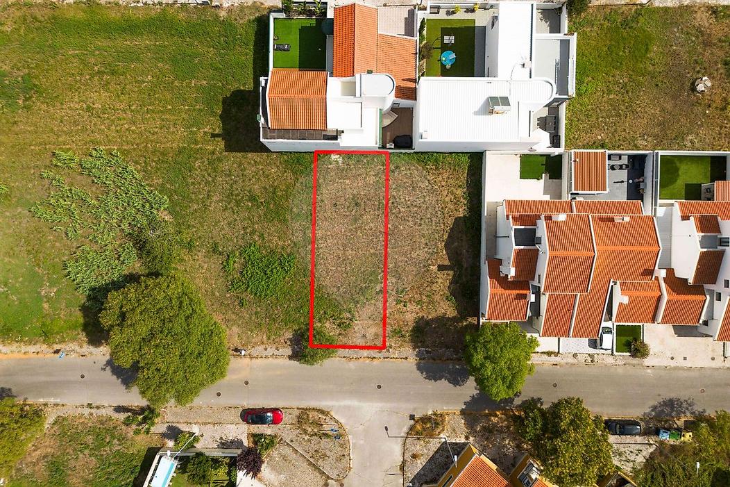 Terreno en Marinha Grande, Portugal No. 313637