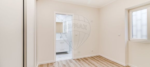 3 bedrooms House in Rio de Mouro, Portugal No. 163298 21