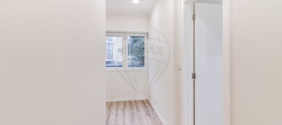 3 bedrooms House in Rio de Mouro, Portugal No. 163298 11