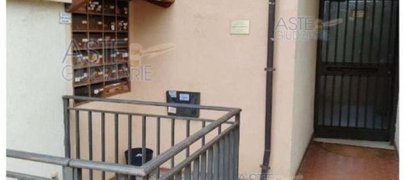 3 rooms Apartment in Pomezia, Italy No. 203496 6