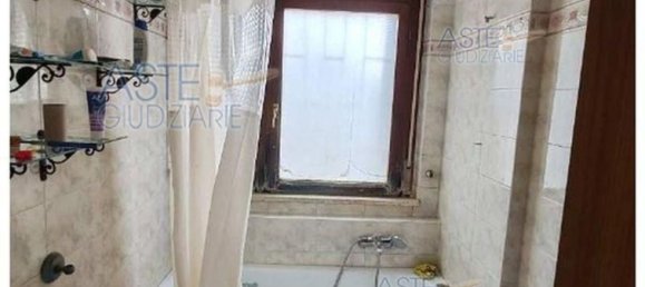 3 rooms Apartment in Pomezia, Italy No. 203496 26