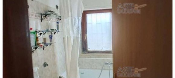 3 rooms Apartment in Pomezia, Italy No. 203496 17