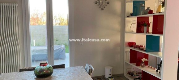 6 rooms House in Mantua, Italy No. 241028 14